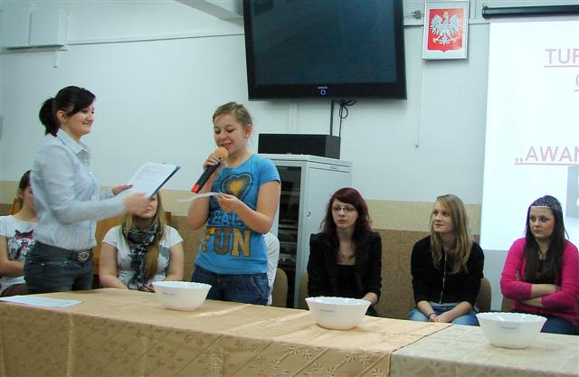 TURNIEJ WIEDZY O REGIONIE ORAZ MIEŚCIE OSTROŁĘKA