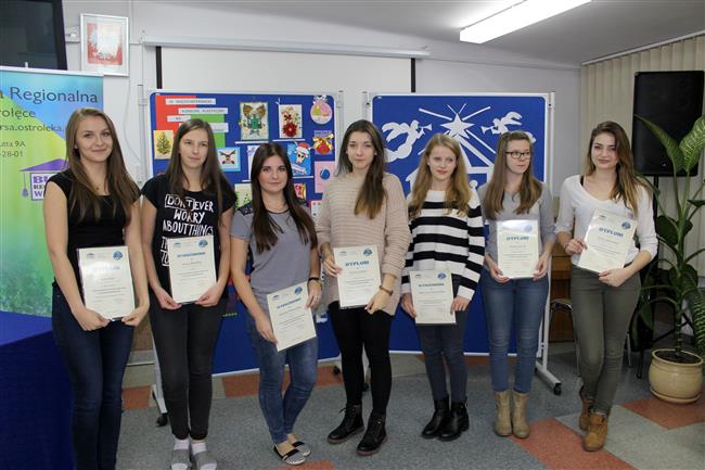 Wręczenie nagród laureatom konkursu na „Kartkę Bożonarodzeniową”