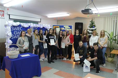 V Międzyinternacki konkurs plastyczny na „Kartkę Bożonarodzeniową”