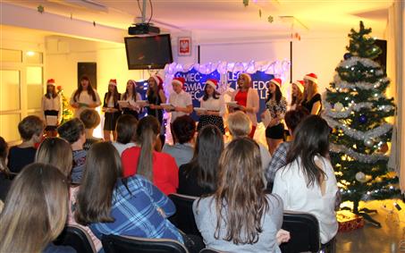 Wieczór Wigilijny „Świeć gwiazdo świeć, leć kolędo leć”