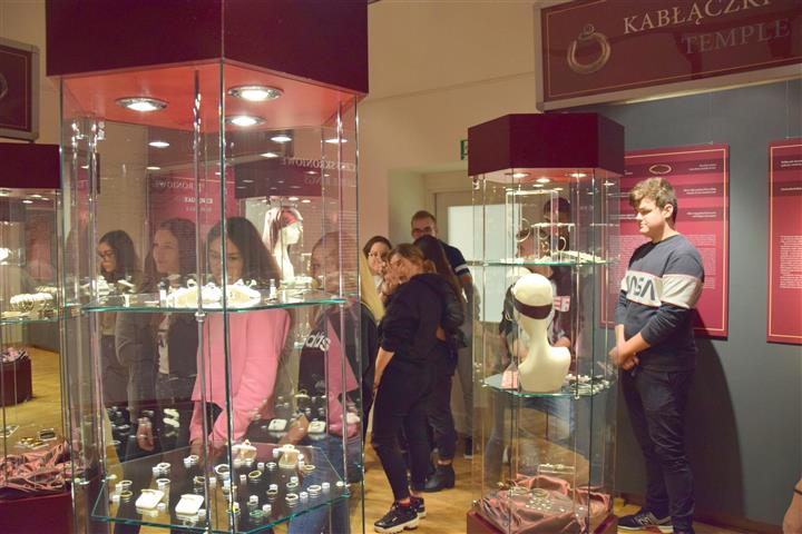 „Lekcja archeologiczna w Muzeum Kultury Kurpiowskiej”