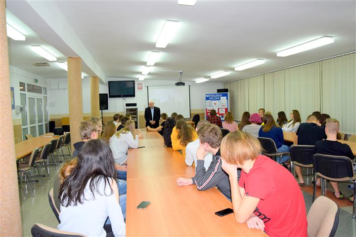 „Ostrołęka w latach wojny i okupacji 1939-1945”